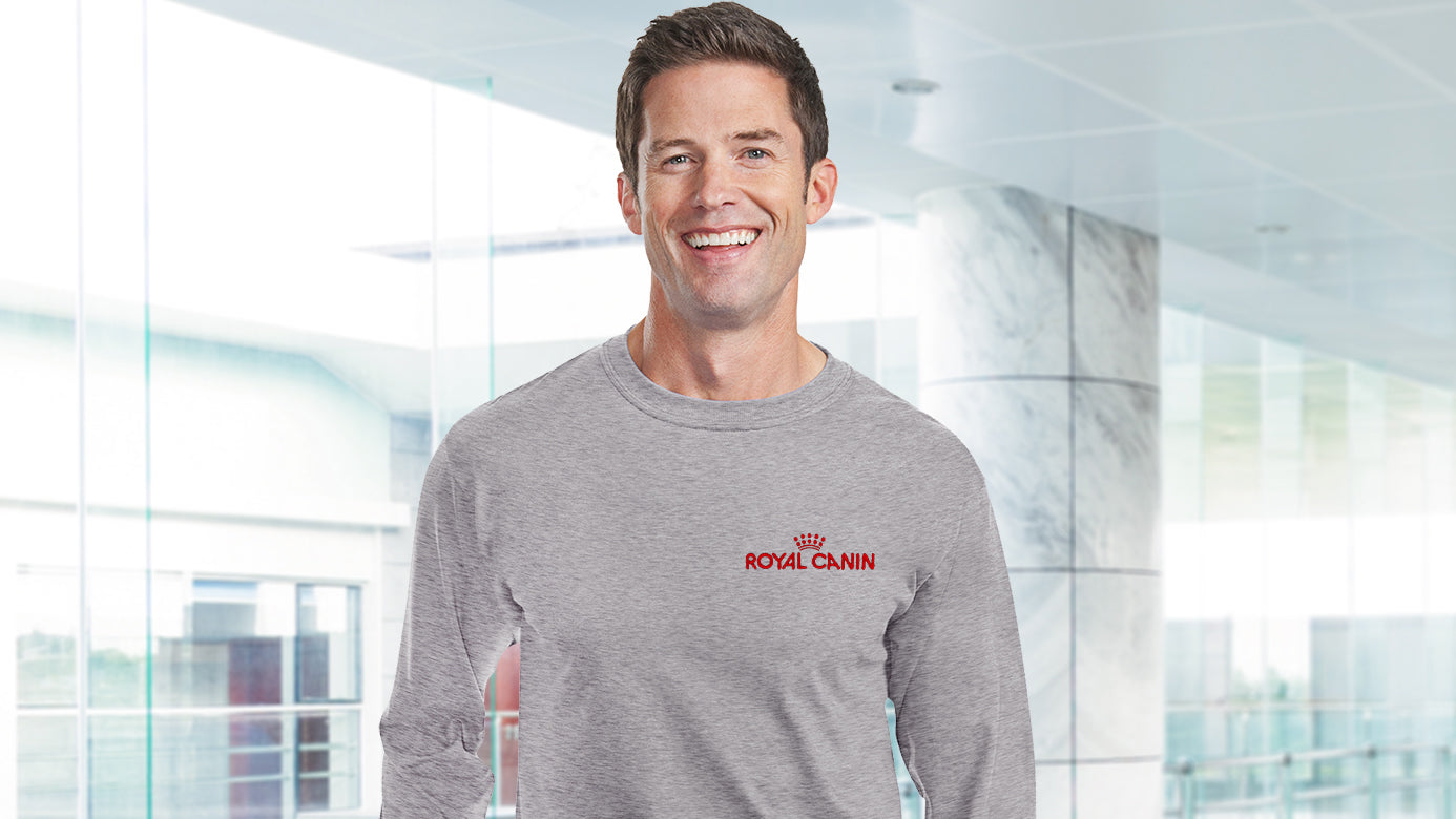 Hanes vs. Gildan - Two fan favorites go head to head!