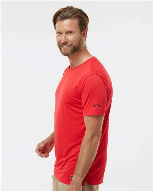 no-logo Oakley Team Issue Hydrolix T-Shirt-Apparel-Oakley-Thread Logic