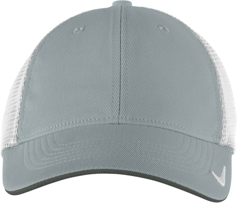 Nike Stretch-to-Fit Mesh Back Cap NKFB6448 with custom embroidery | Thread Logic